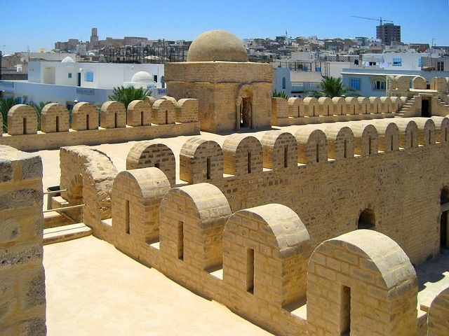 Замок Рибат. Тунис