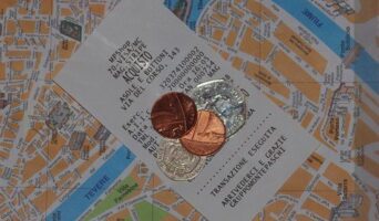 Как правильно давать чаевые