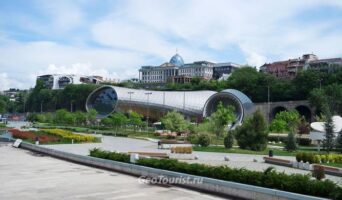 Где отдохнуть в Грузии: 5 лучших курортов на море и не только